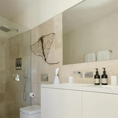 Villa In Tranquil Hillside Location *