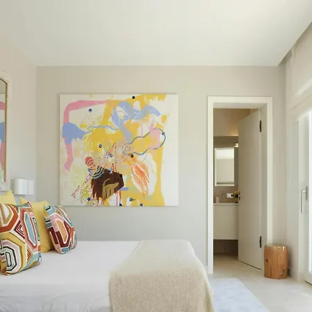 In Tranquil Hillside Location *