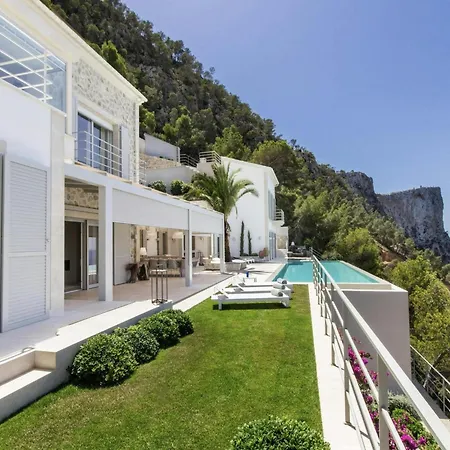 In Tranquil Hillside Location * Andratx