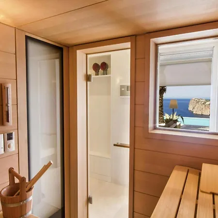 In Tranquil Hillside Location